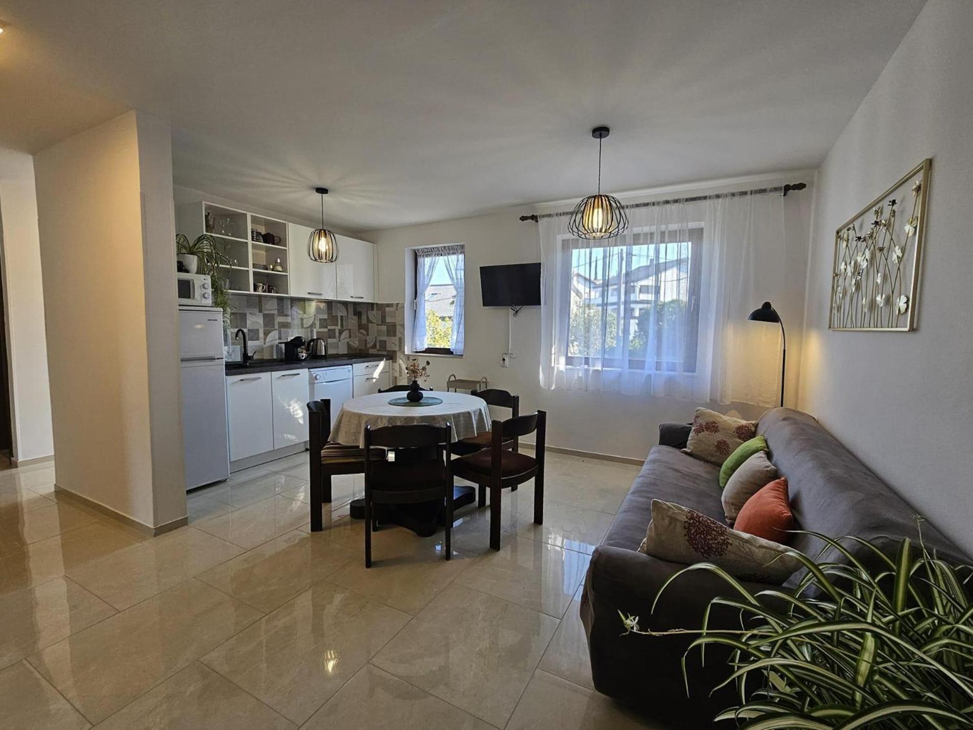 Apartments With A Parking Space มาลินสกา ภายนอก รูปภาพ
